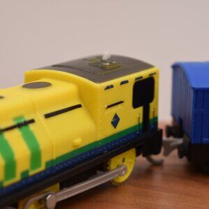 Thomas & Friends | Toys | Thomas Friends Motorized Trackmaster Train ...